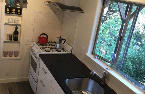 Lakeshore Apartment | Hidden Gem