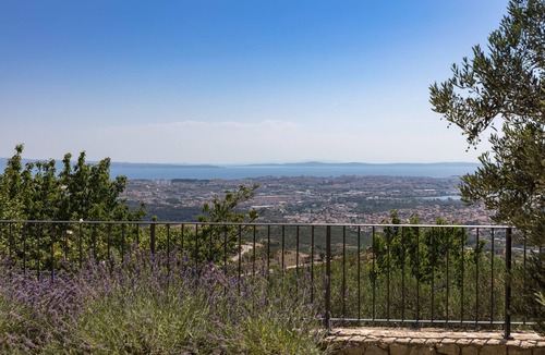Klis Villa | Hidden gem with a breathtaking view on Split