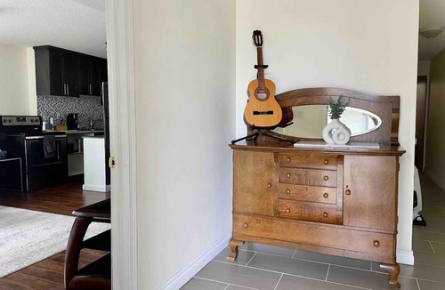 Hidden Valley House | Hidden Gem with Private and Peaceful Walk-out