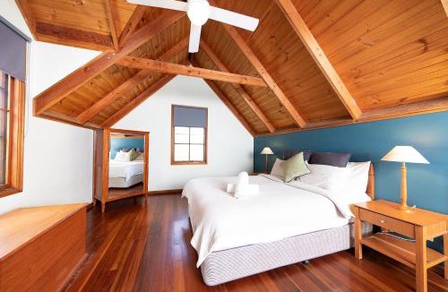 Cobark House | Hidden Haven Barrington Tops