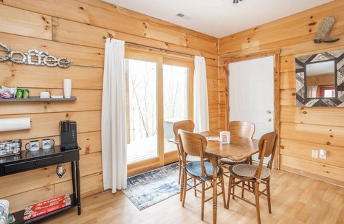 Gnaw Bone Cabin | "Hidden Haven" Suite @Rustic Retreat Cabin - firepit & sauna