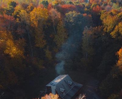 South Bloomingville House | Hidden Heights - by The Chalets