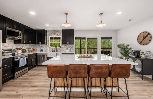 Logan House | Hidden Hills Haven - Hot Tub, Fire Pit, Pool Table