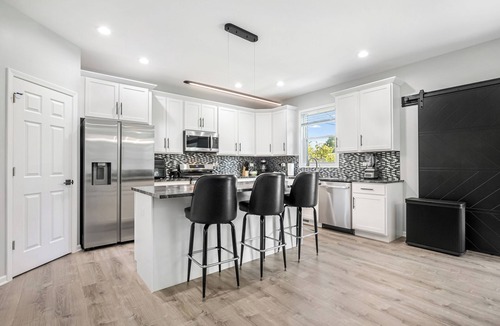 Lombard House | Hidden Hills Retreat