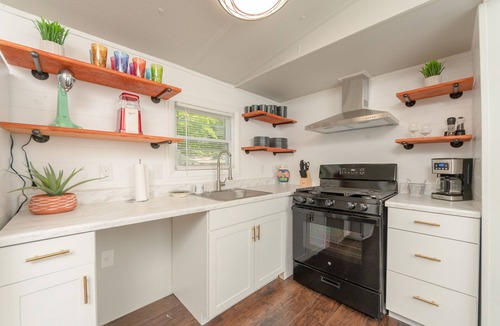 Wrightsville House | Hidden Hillside Retreat