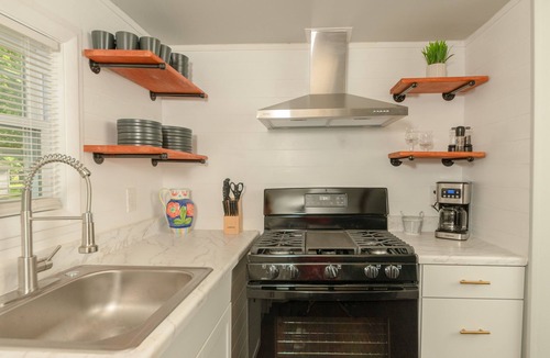 Wrightsville House | Hidden Hillside Retreat