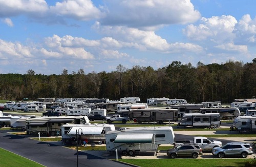 Cottonwood Hotel | Hidden Hollow RV Park