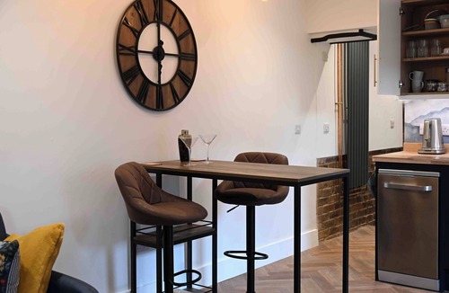 Haywards Heath Apartment | Hidden Home Luxury Apartment