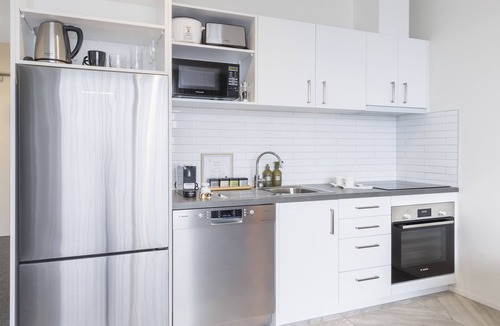 Cambridge Hotel | Hidden Lake Hotel and Apartments