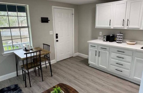 Brazoria Apartment | Hidden Lakefront Getaway