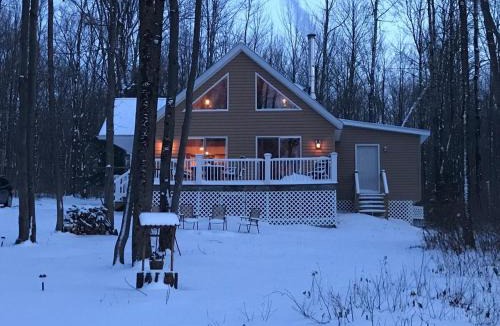 Town of Smyrna House | Hidden LakeFront Retreat