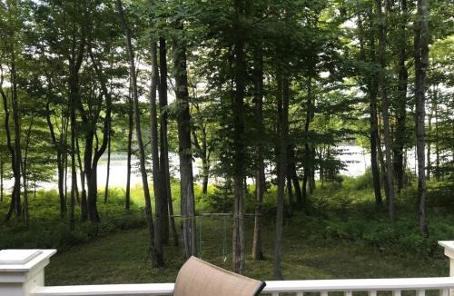 Town of Smyrna House | Hidden LakeFront Retreat