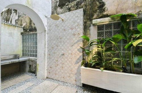 Kampung Jawa House | Hidden Mansion with Private Pool