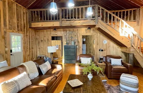 Abbeville Cabin | Hidden Oaks Cozy Cabin #5