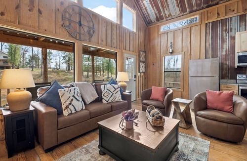 Abbeville Cabin | Hidden Oaks Majestic Cabin #3