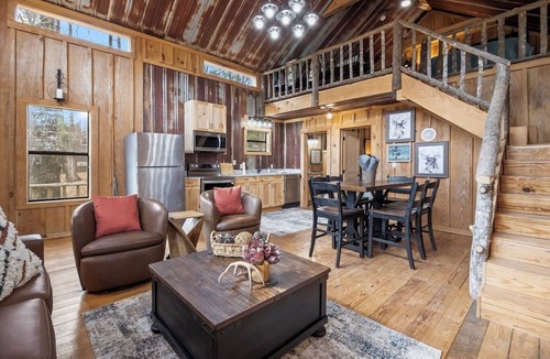 Abbeville Cabin | Hidden Oaks Majestic Cabin #3