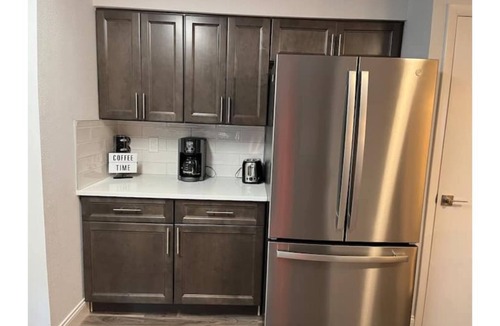 Fairvilla Apartment | Hidden Oasis #4 2 BDRM, 2 Bath