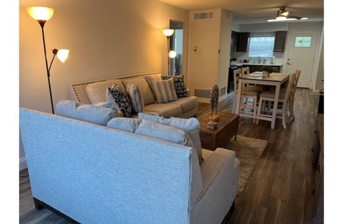 Fairvilla Apartment | Hidden Oasis #4 2 BDRM, 2 Bath