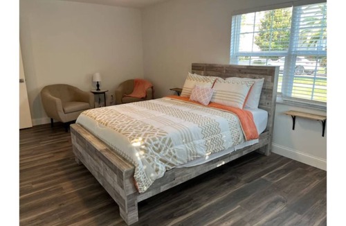 Fairvilla Apartment | Hidden Oasis #4 2 BDRM, 2 Bath