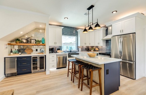 San Jacinto House | Hidden Oasis - FREE Pool Heat + Main House + Casita