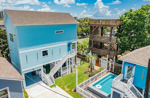 San Jacinto House | Hidden Oasis - FREE Pool Heat + Main House + Casita
