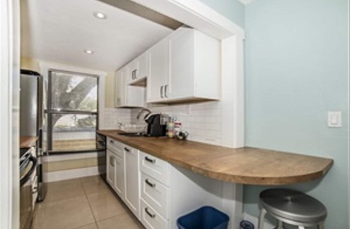 Crescent Lake Apartment | Hidden Oasis Guest Apt+Kg Bd 2bikes/close DT