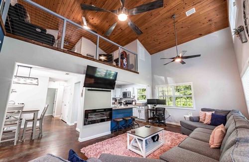 Townsend House | Hidden Oasis!