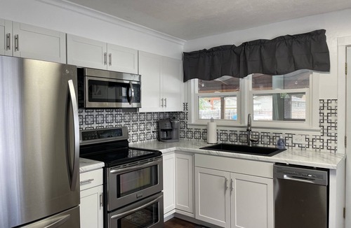 Salina House | Hidden Oasis with a pool…Backyard Paradise!