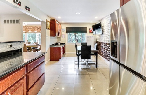 Black Jack House | 'Hidden Paradise' on 5 Acres w/Hot Tub & Deck!