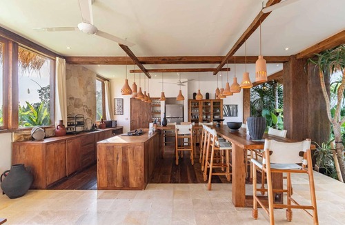 Umalas Villa | Hidden Paradise w/Rice Fields View 12min to Beach