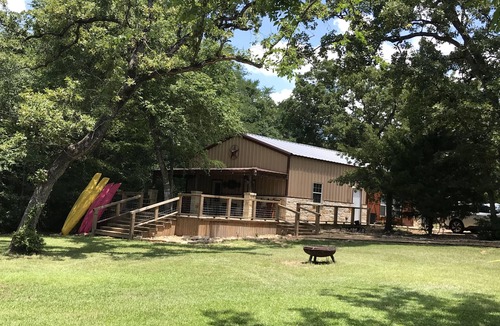 Robertson County House | Hidden Piece of Heaven on Lake Limestone