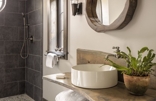 Kennebunkport Hotel | Hidden Pond