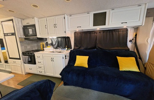 West Haven-Sylvan House | Hidden Sylvan Motorhome