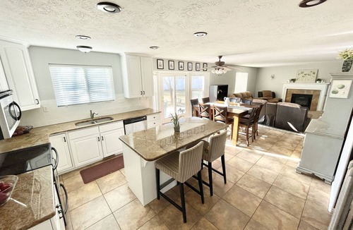 South Jordan House | Hidden Treasure