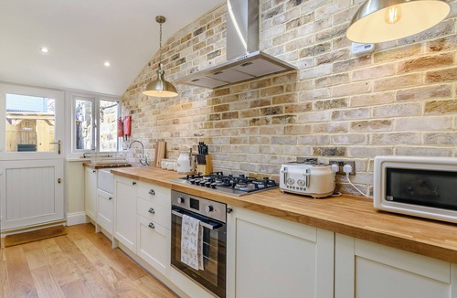 Guisborough Cottage | Hidden Winds Cottage