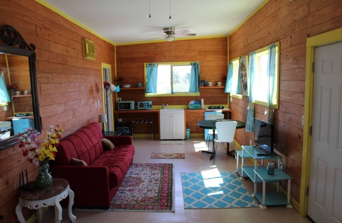Dragoon House | HiddenOasisBandB " A Bed & Breakfast Community"