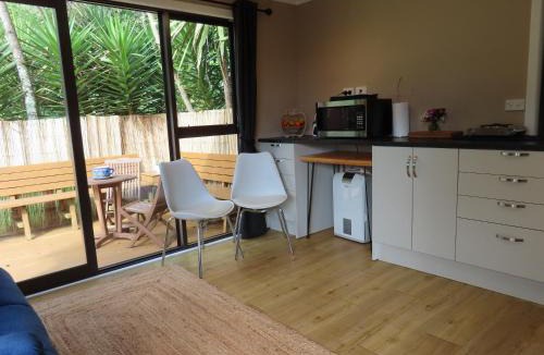 Waikanae House | Hide Away in Waikanae