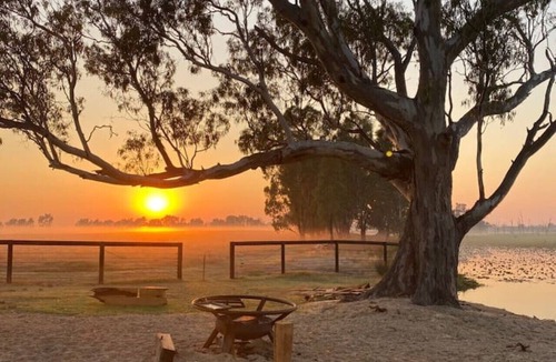 Kirwans Bridge House | Hide & Seek Glamping Hut 1