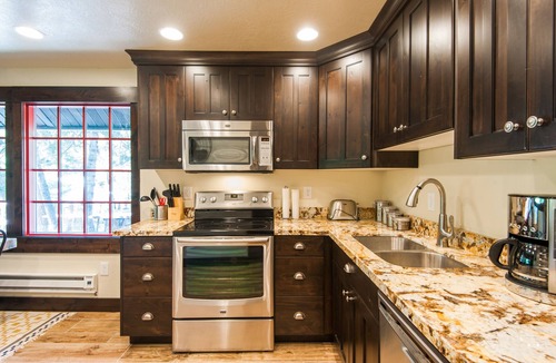 Sundance Cabin | Hideaway Above The Stream