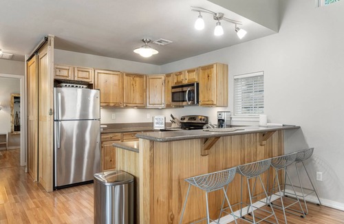 Sperry Cottage | Hideaway at CrossTimbers Marina
