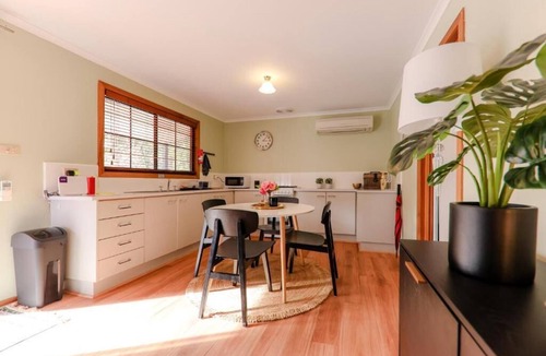 Hepburn Springs House | Hideaway At Hepburn