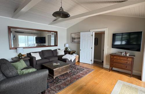 Colton House | Hideaway at Higley Flow