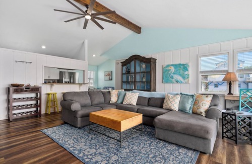Rockport House | Hideaway at Redhead Road by Miss Kitty’s