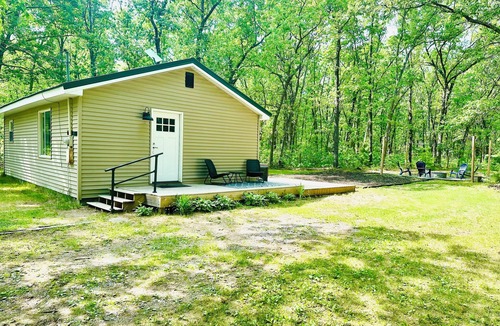 Manistee House | Hideaway Cabin. Relax and Enjoy