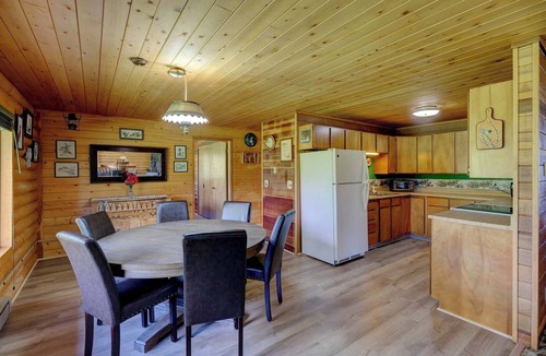 Buffalo House | Hideaway Cabin: Ruggedly Sophisticated Cabin with Mountain Views, Fire Pit, and Pets Invited Minutes to Buffalo & Trails.