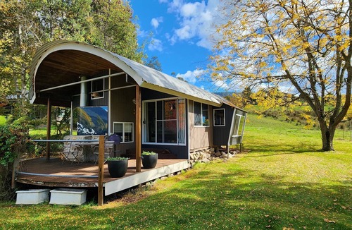 Tawonga South Ski Chalet | Hideaway Chalet with Spa, Near Bright & Falls Ck