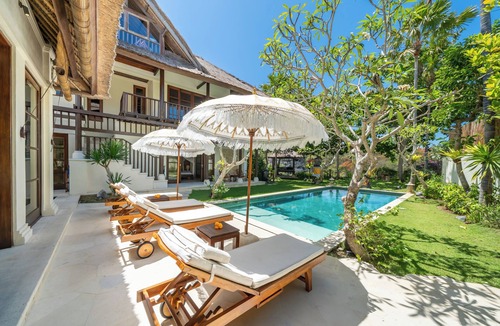 By Pass Ngurah Rai Villa | Hideaway Cliffside 3BR Pool Villa Near Beach