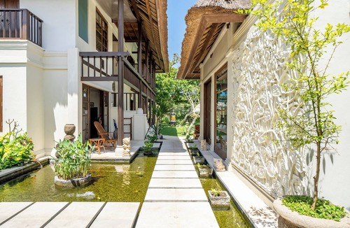 By Pass Ngurah Rai Villa | Hideaway Cliffside 3BR Pool Villa Near Beach