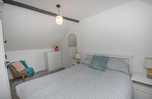 Emersons Green House | Hideaway Cottage