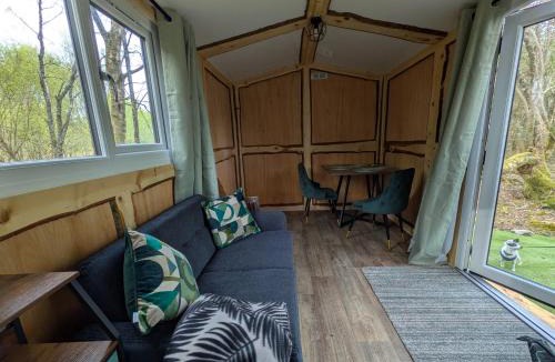 Criccieth Other | Hideaway Glamping cabin- Caban cudd